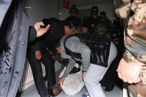 内蒙古集宁区公安局成功处置一起劫持人质案件
