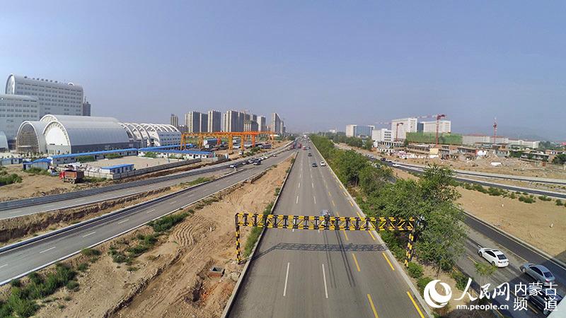 呼和浩特快速路主线通车:内联外通打造快速交通动脉