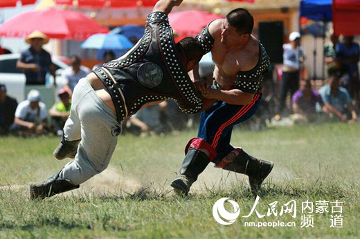 第九届鄂尔多斯蒙古族民风民俗旅游风情节启动