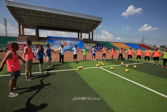 海拉尔区携手北京国奥越野足球俱乐部 举办青