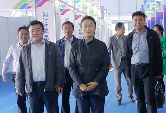 中国·海拉尔第十三届中俄蒙经贸洽谈暨商品展销会开幕