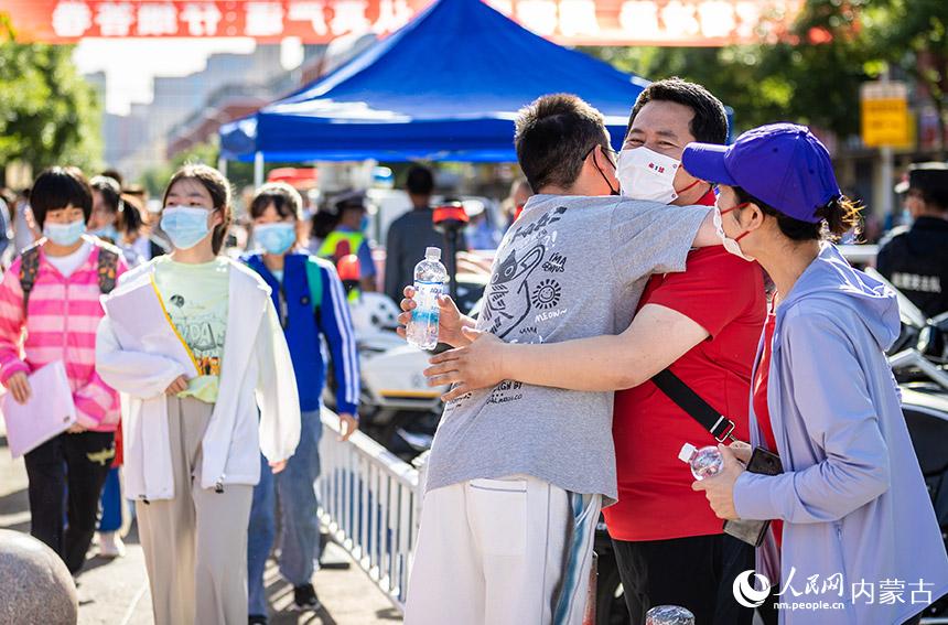 ���ɹ����������ͺ����е�����ѧ���㣬�����ڽ�����ǰ����ʦӵ������������