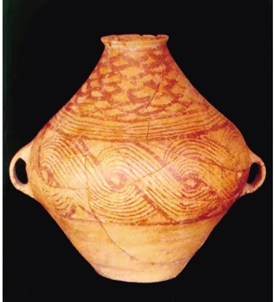 廟子溝遺址出土的彩陶雙耳壺。