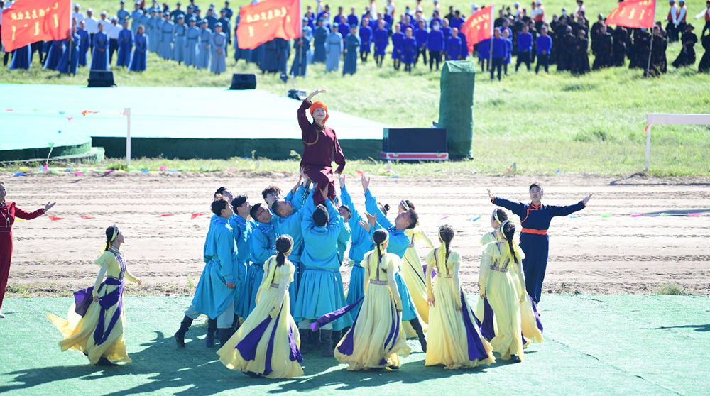 第九届内蒙古自治区乌兰牧骑艺术节暨2022·兴安盟那达慕开幕式