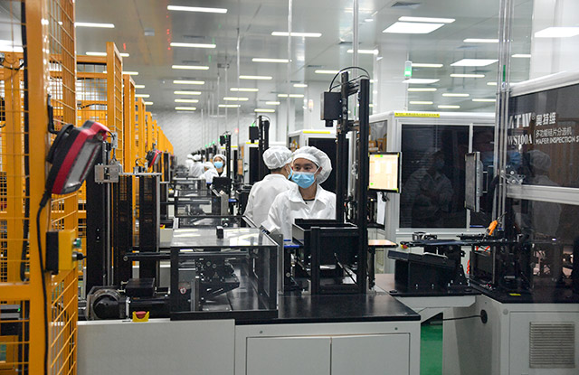 弘元新材料（包头）有限公司三期单晶拉晶及配套切片生产线。