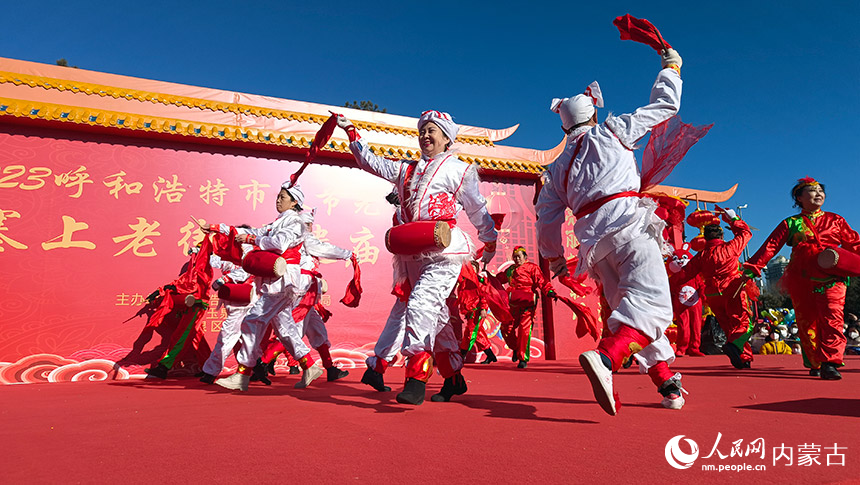“塞上老街非遗庙会”启幕。受访者供图