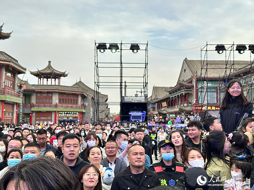 活动现场。实习生 黄正摄