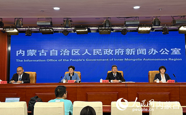 发布会现场 实习生黄正 摄