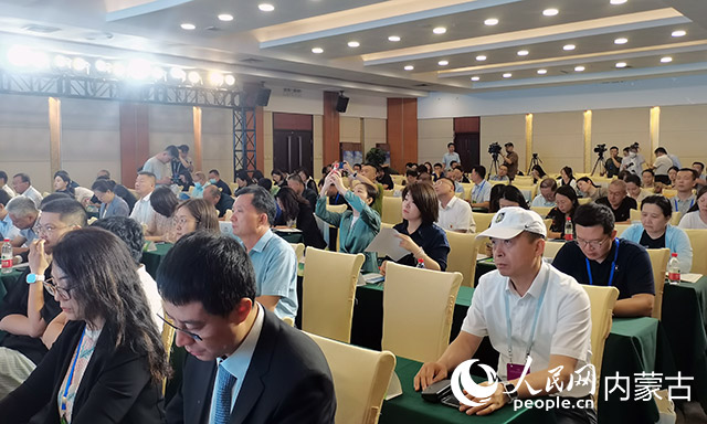 内蒙古自治区文化产业创新发展研讨会现场。实习生 刘璇摄