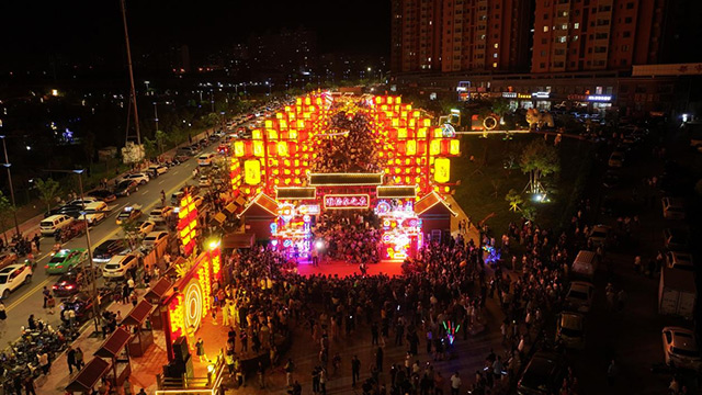 “准格尔之夜”烟火市集