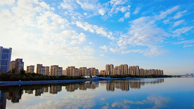 昆都仑河碧水蓝天。