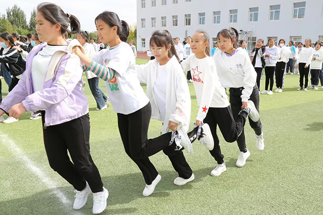 林西县民族中学：扬优质教育之帆 启校园发展之航(图1)