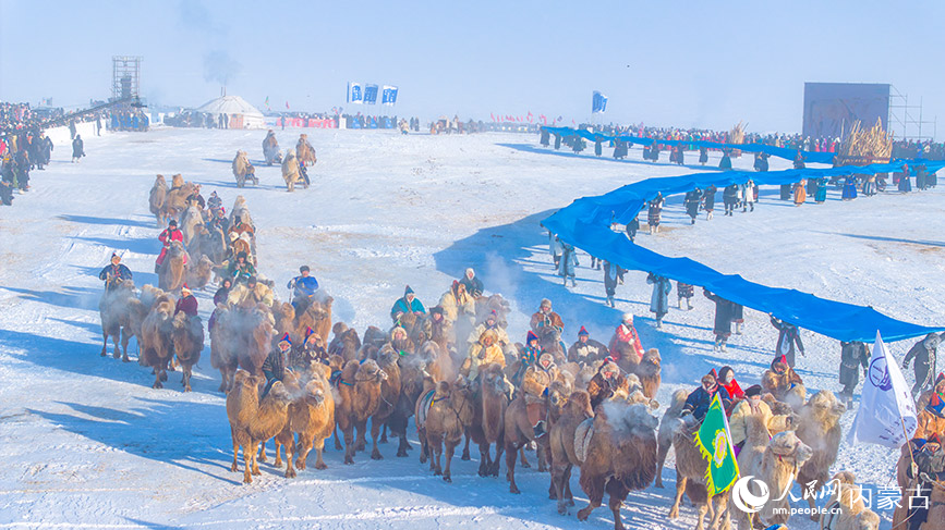 内蒙古自治区第二十届冰雪那达慕开幕式现场。乐炎摄