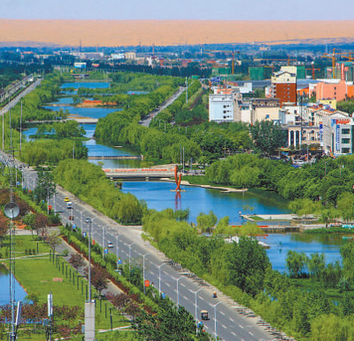 寧夏回族自治區中衛市，黃河畔的濕地公園為城市增添綠色。中衛市旅游和文化體育廣電局供圖