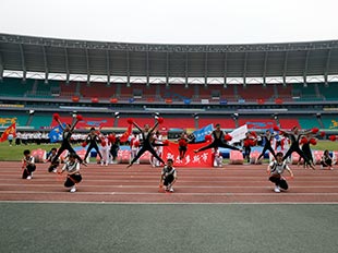 内蒙古自治区第十六届中学生运动会开幕式驻停表演