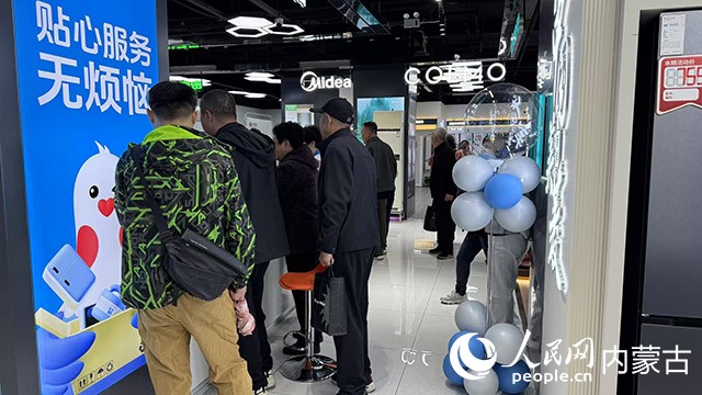 东鸽电器卖场。受访者供图