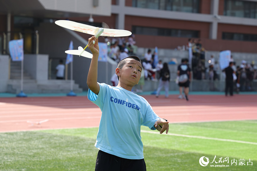A7项目电动自由飞比赛现场。人民网记者 齐浩男摄