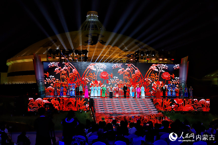 2025年中国原生民歌节在内蒙古自治区呼和浩特市开幕。实习生 韩飞月摄