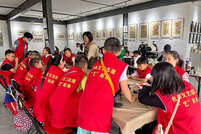 在東達山藝術區開展非遺研學