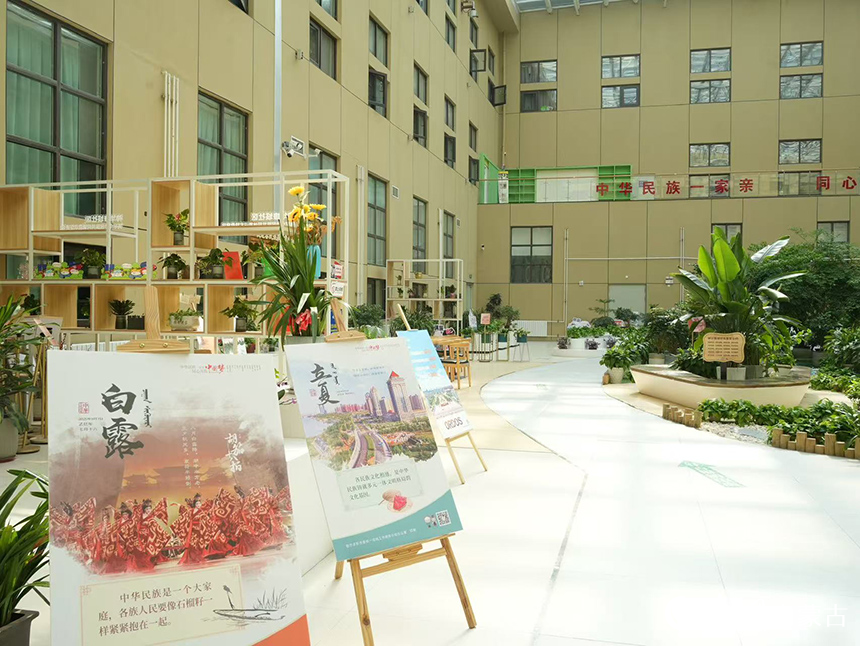 神華康城社區內部環境。人民網記者 張力洋攝