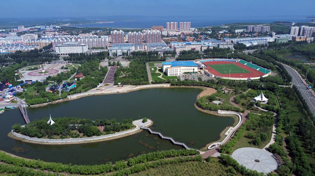 尼尔基镇城区一角。