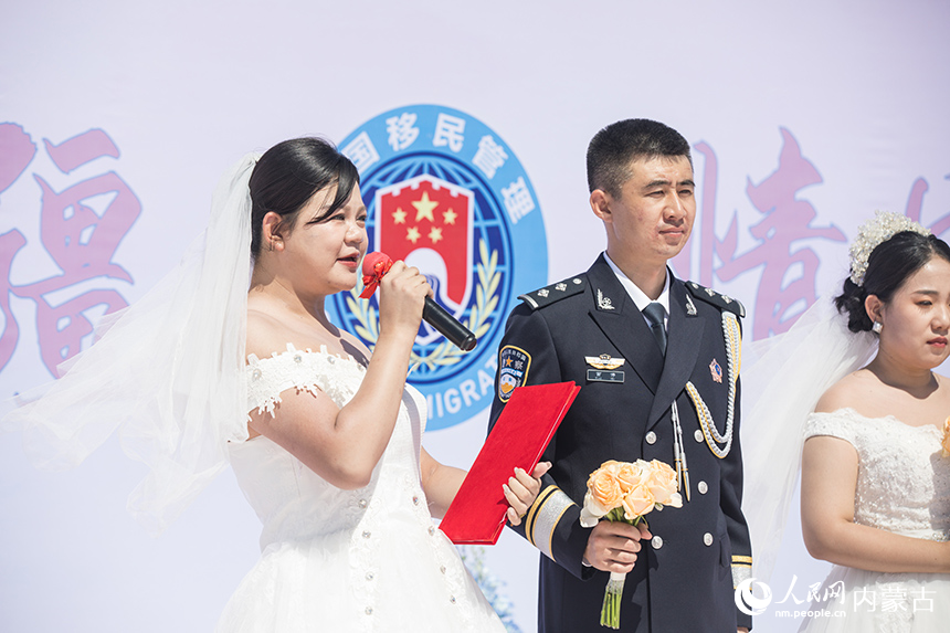 新晋警嫂代表发表心路感言。郭鹏杰摄