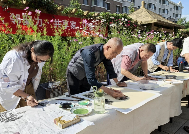 旗文联开展书法绘画“文化进万家”活动