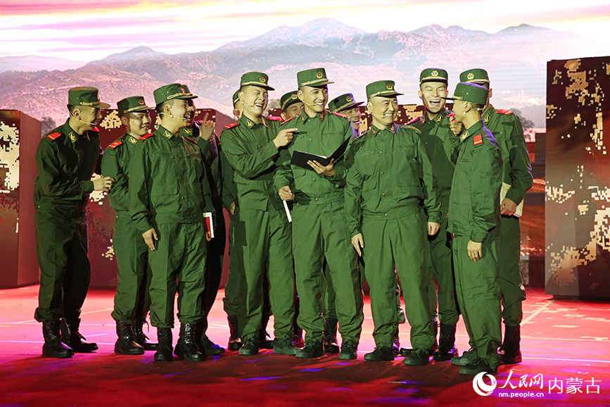 《党旗下的蒙古马》在呼和浩特市上演。武警内蒙古总队供图