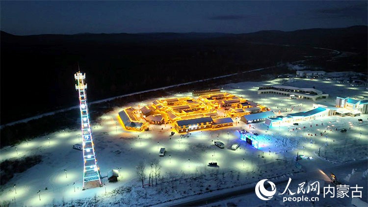根河市冷极村夜景。人民网记者 孟佳澍摄