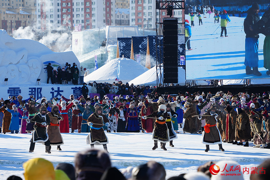 冰雪那达慕现场。人民网记者 苗阳摄