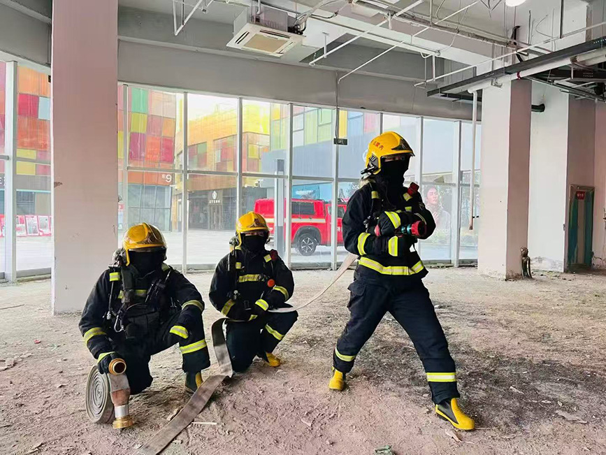 商业综合体灭火救援演练