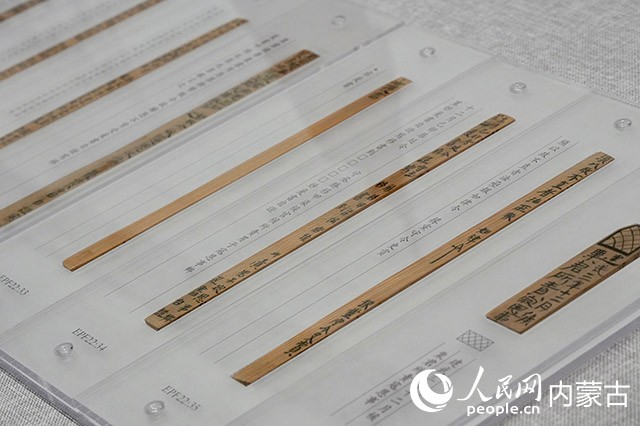 展会内展出的精美展品。实习生牛佳摄