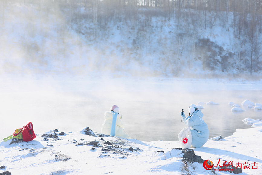 不冻河美景。人民网记者 齐浩男摄