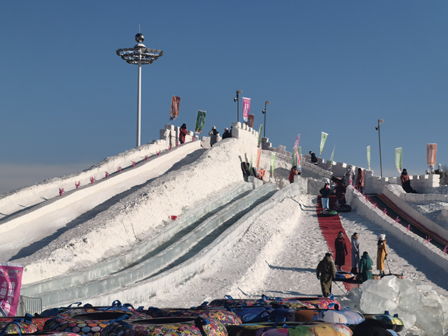 好玩刺激的滑雪道。劉安琪攝