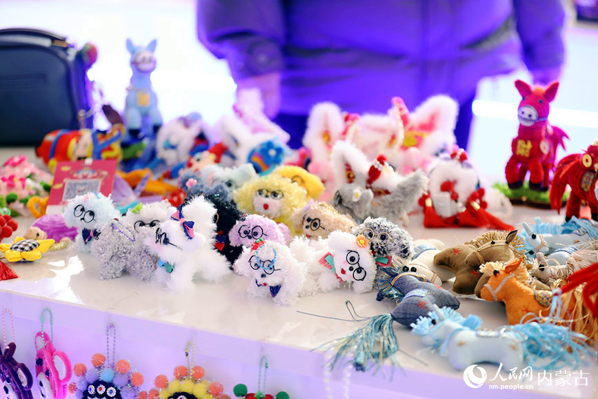 文創產品琳琅滿目。人民網記者 齊浩男攝