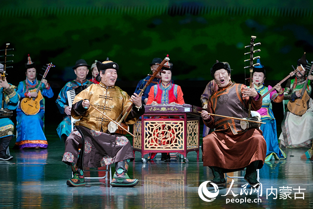 好来宝《腾飞的骏马》。主办方供图