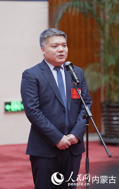 內蒙古自治區人大代表、內蒙古久泰集團總裁崔軼鈞。奔騰融媒供圖