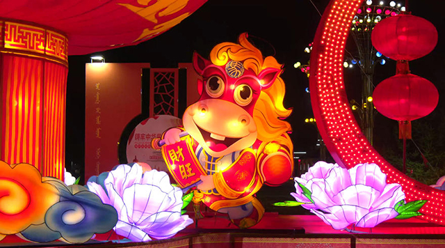 花灯。陈文杰摄
