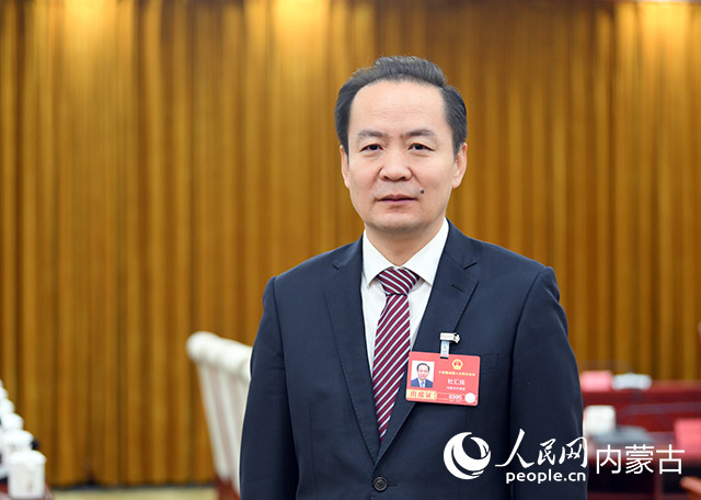 全國人大代表，內蒙古自治區黨委教育工委書記，自治區教育廳黨組書記、廳長杜匯良。受訪者供圖