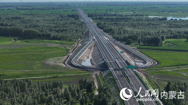 G1015绥满高速公路铁力至科右中旗联络线新发(蒙吉界)至高力板段。资料图
