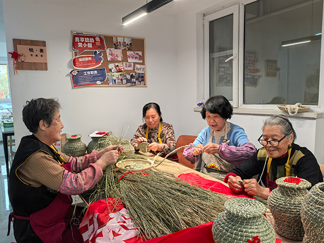 手艺人工坊编织。