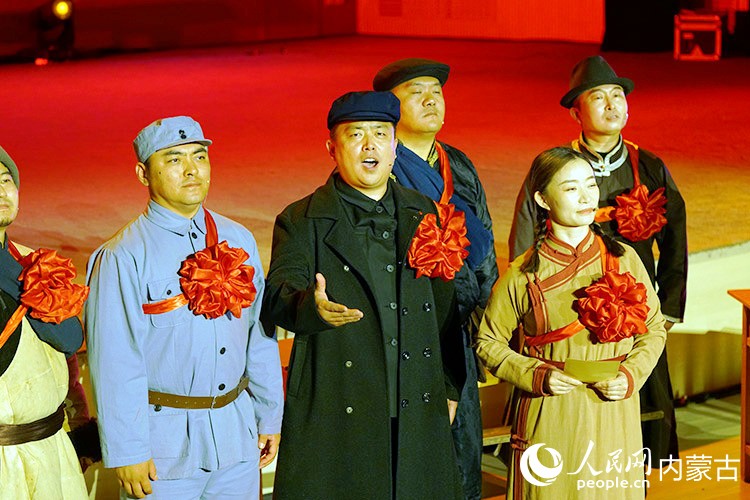 红色歌舞剧《早春1947》。实习生 赵爽摄