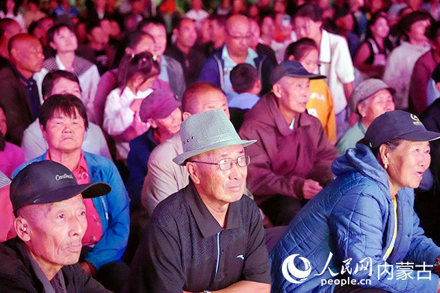现场观众。实习生 杨国旺摄
