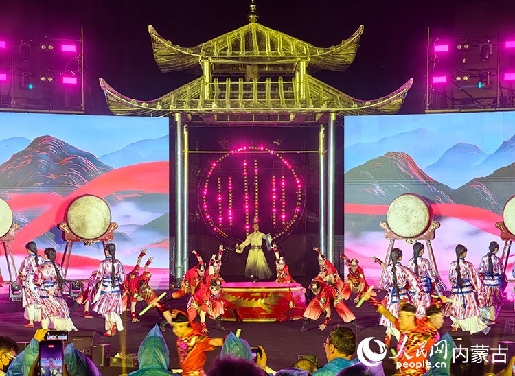 昭君文化节开幕式实景演出。主办方供图