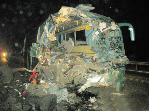 京藏高速包头至呼和浩特段发生车祸致4死29伤