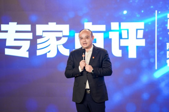 南京大學馬克思主義學院教授張明點評。主辦方供圖